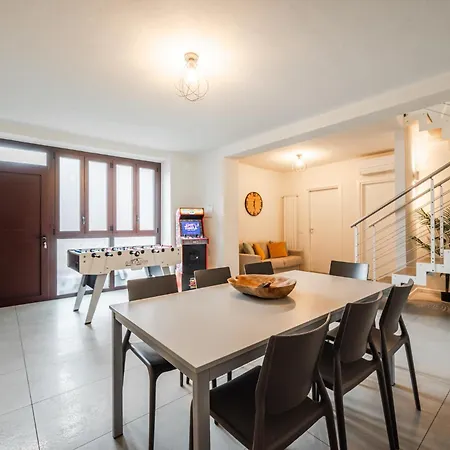 - Spazioso Vicino Metro Apartamento Milão