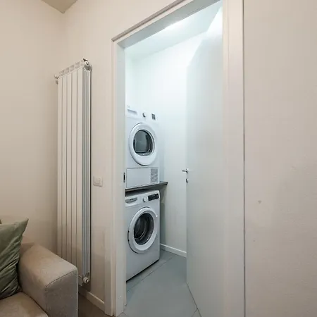 - Spazioso Vicino Metro Apartamento *