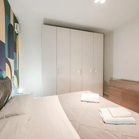 Apartman - Spazioso Vicino Metro